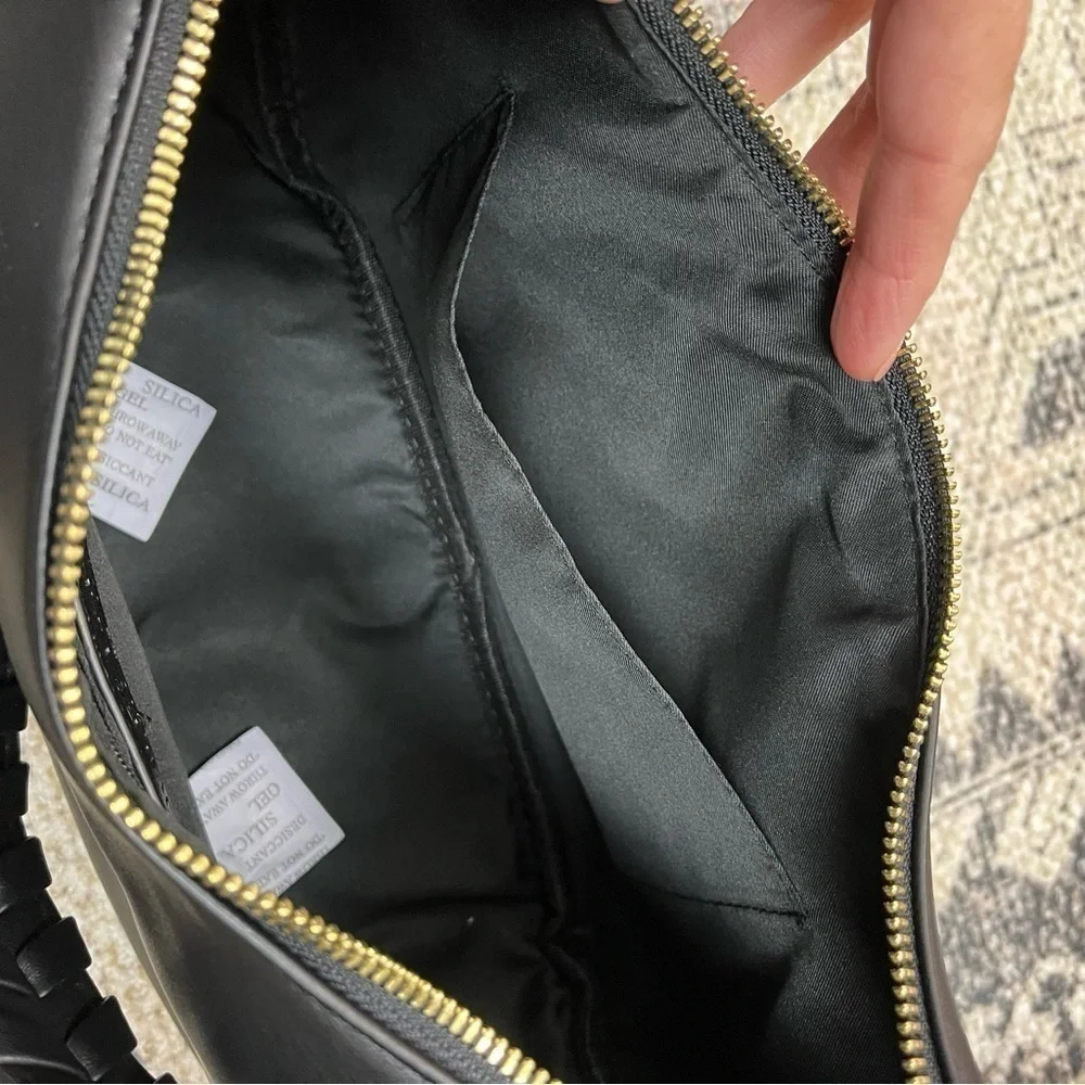 Jules Kae Zola Moon Hobo Shoulder Bag. NWT. Black Vegan Leather. Large #376